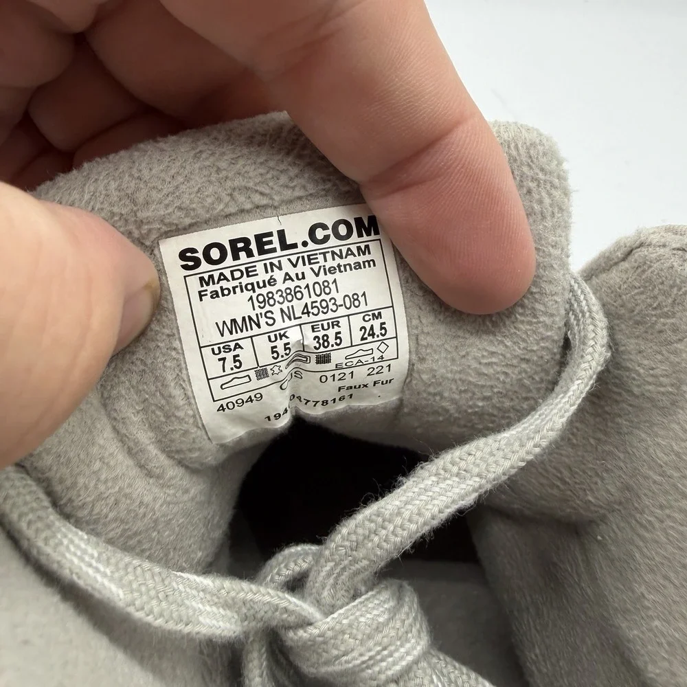 Sorel Kinetic RNEGD Caribou Shoes Womens 7.5 Grey/Pink Waterproof Boots Sneakers